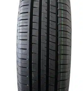 Three-A P326 suverehv (205/60R16)